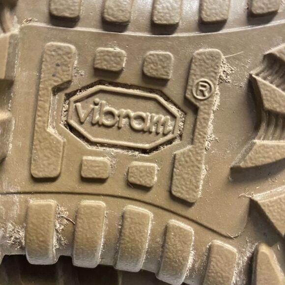 VIBRAM StyleTR 550WPINS Men’s Thinsulste Tactical Boot Size 10R Tan Suede - Picture 9 of 12